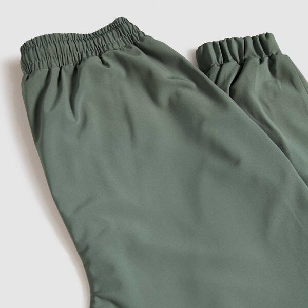 pantalones deportivos image number null